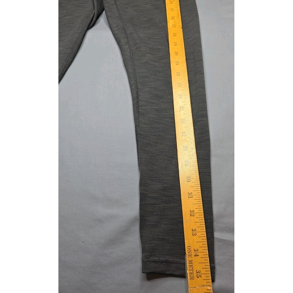Prana Womens Size M Leggings Ankle Gray Athletic Gym VERY GOOD PRE-OWNED COND - Picture 2 of 8